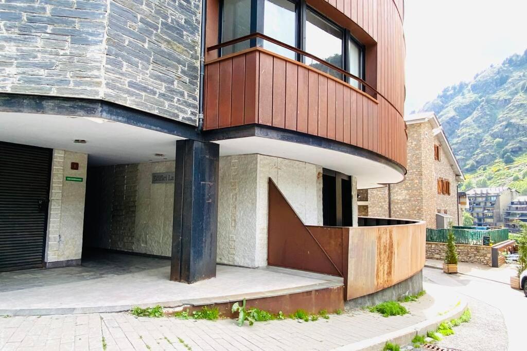 Mikka Devesa Apartamento Incles Exterior foto