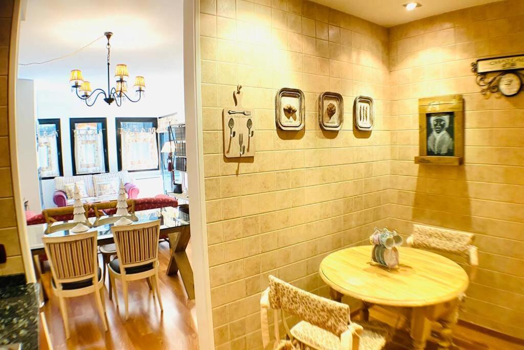 Mikka Devesa Apartamento Incles Exterior foto